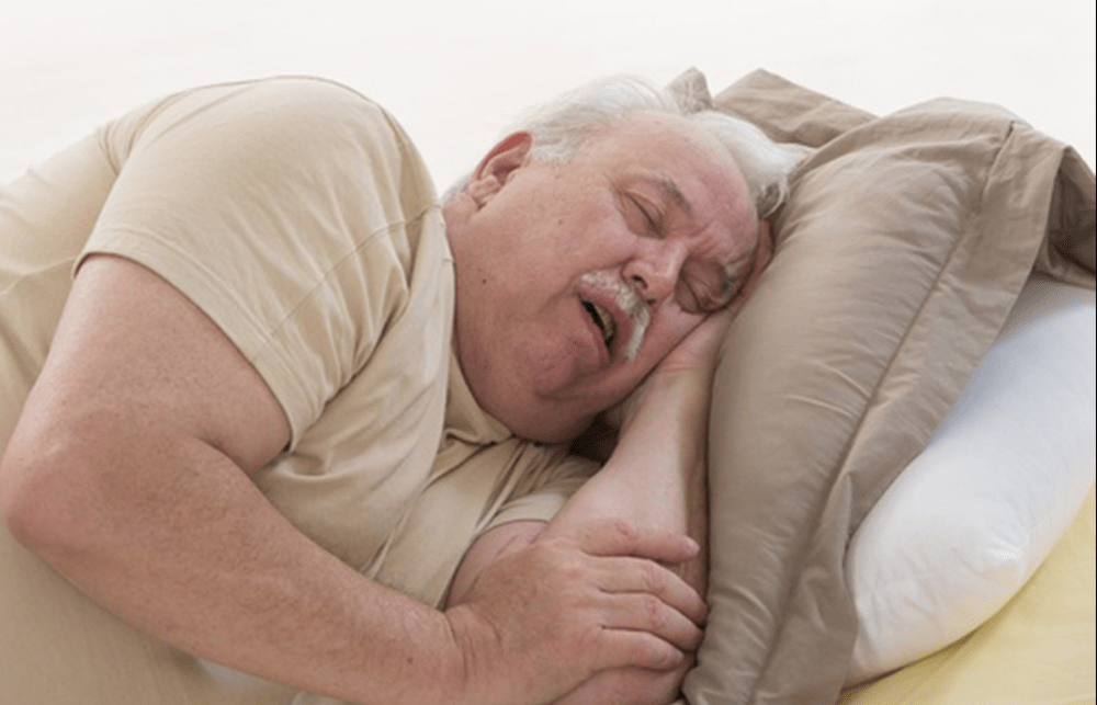 ما علاقة الشخير والتنفس الإنسدادي أثناء النوم بزيادة الوزن؟